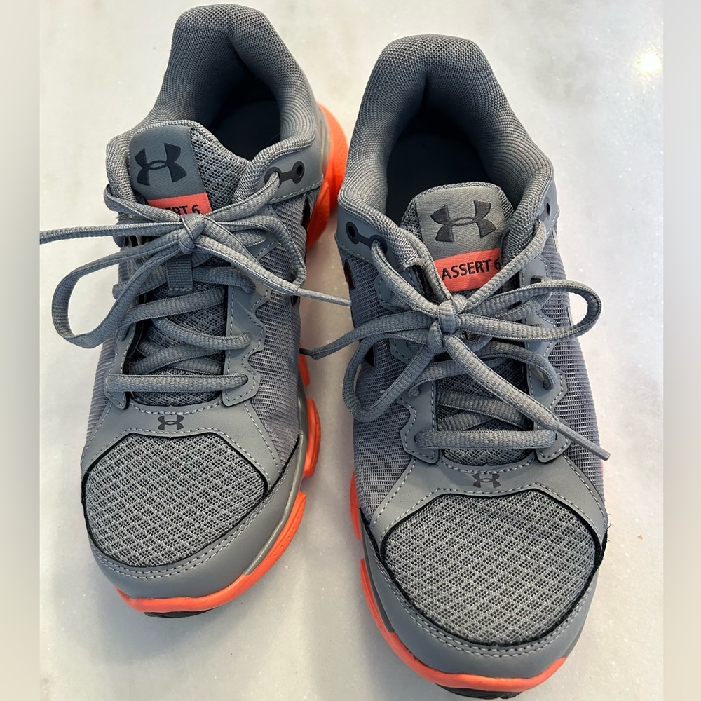 Under Armour Women’s Assert 6 Running Shoe Size 7